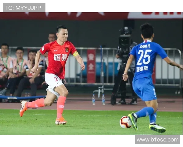 恒大与上港精彩对决录播回顾分析及赛后精彩瞬间分享